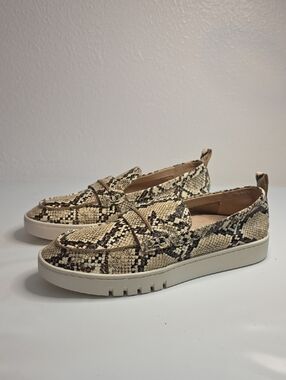 VIONIC CHANTELIVORY SNAKE PRINT LEATHER LOAFERS WOMENS SIZE 10 LIKE NEW